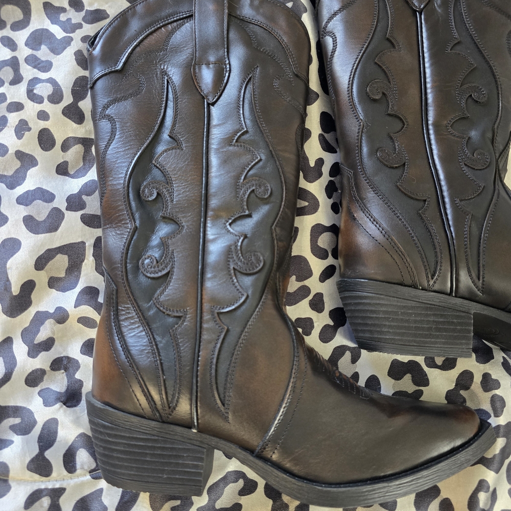 Sterling River Boots, Womens Size 8, Never Worn - Picture 3 of 6